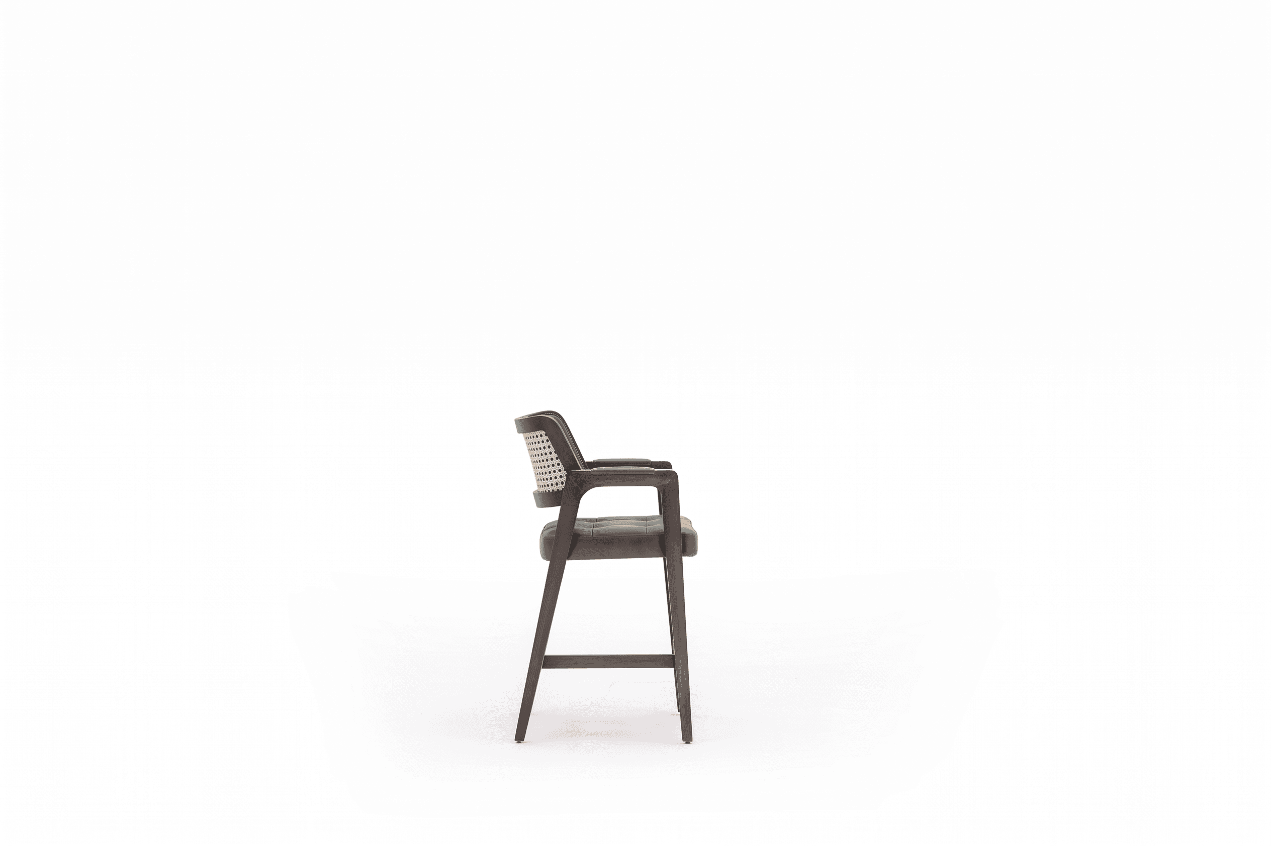 Belmon Wicker, view 3