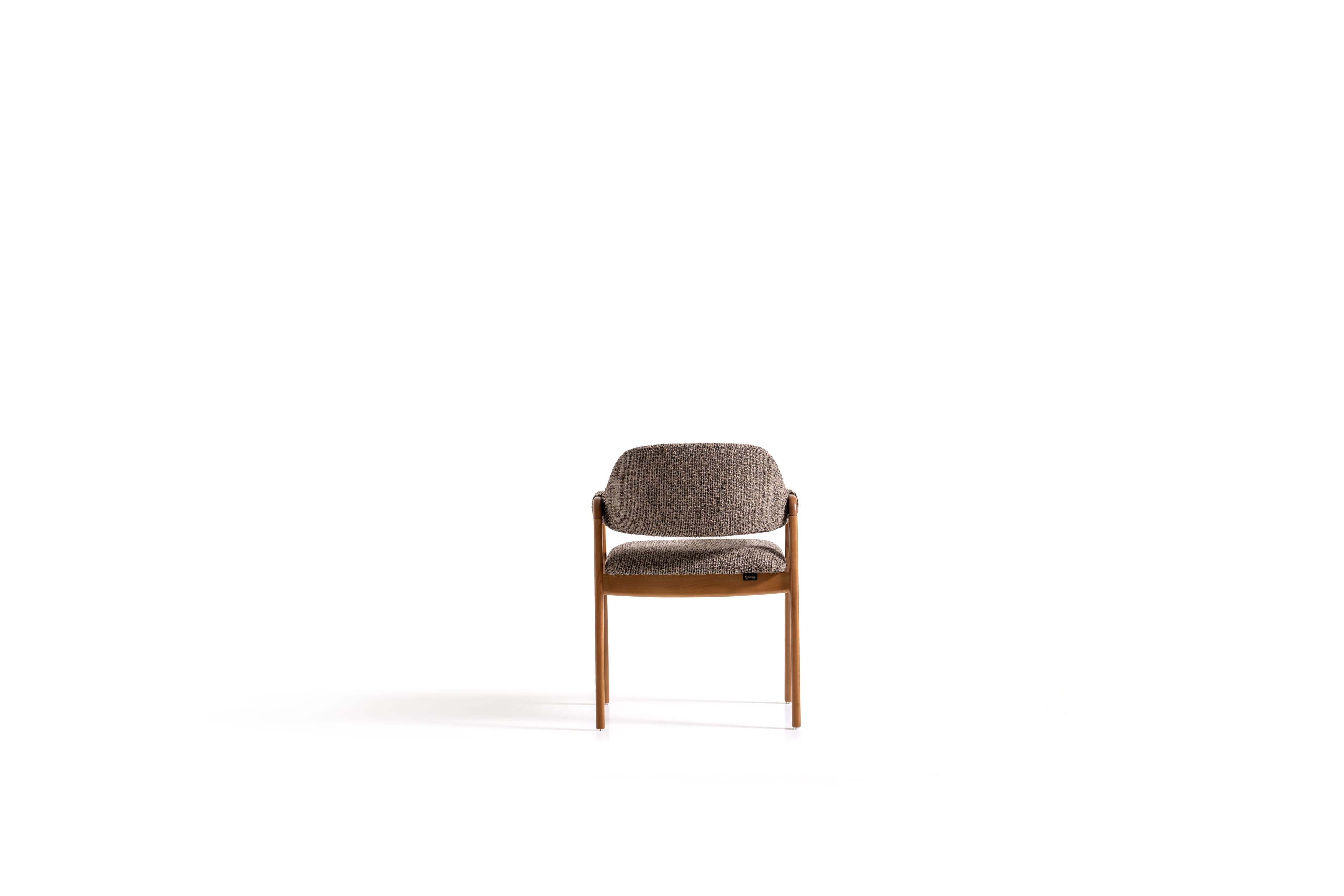 Odette, view 4