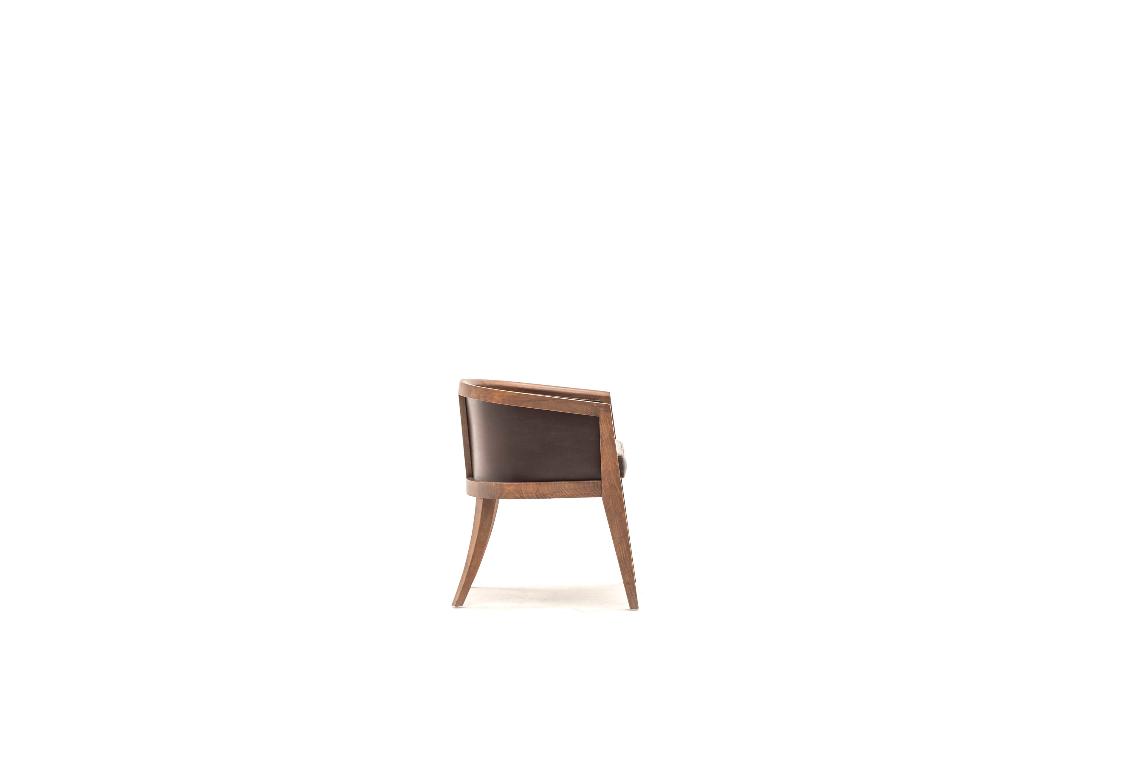 Sienna, view 3